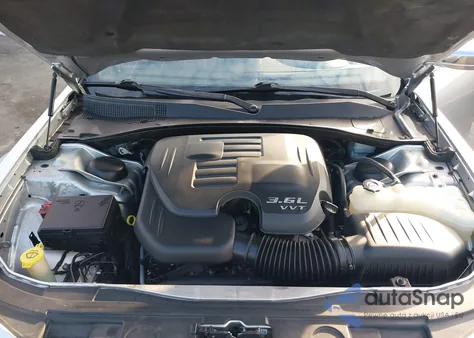 2012 Chrysler 300 Limited z USA, uszkodzony, nr VIN 2C3CCACG8CH175524